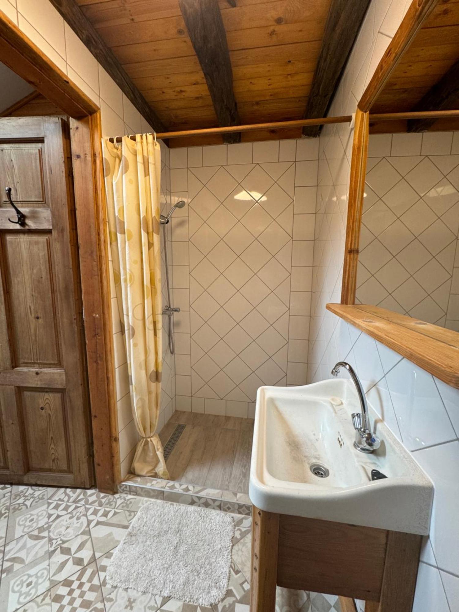 Pajta Apartman Eger Quarto foto